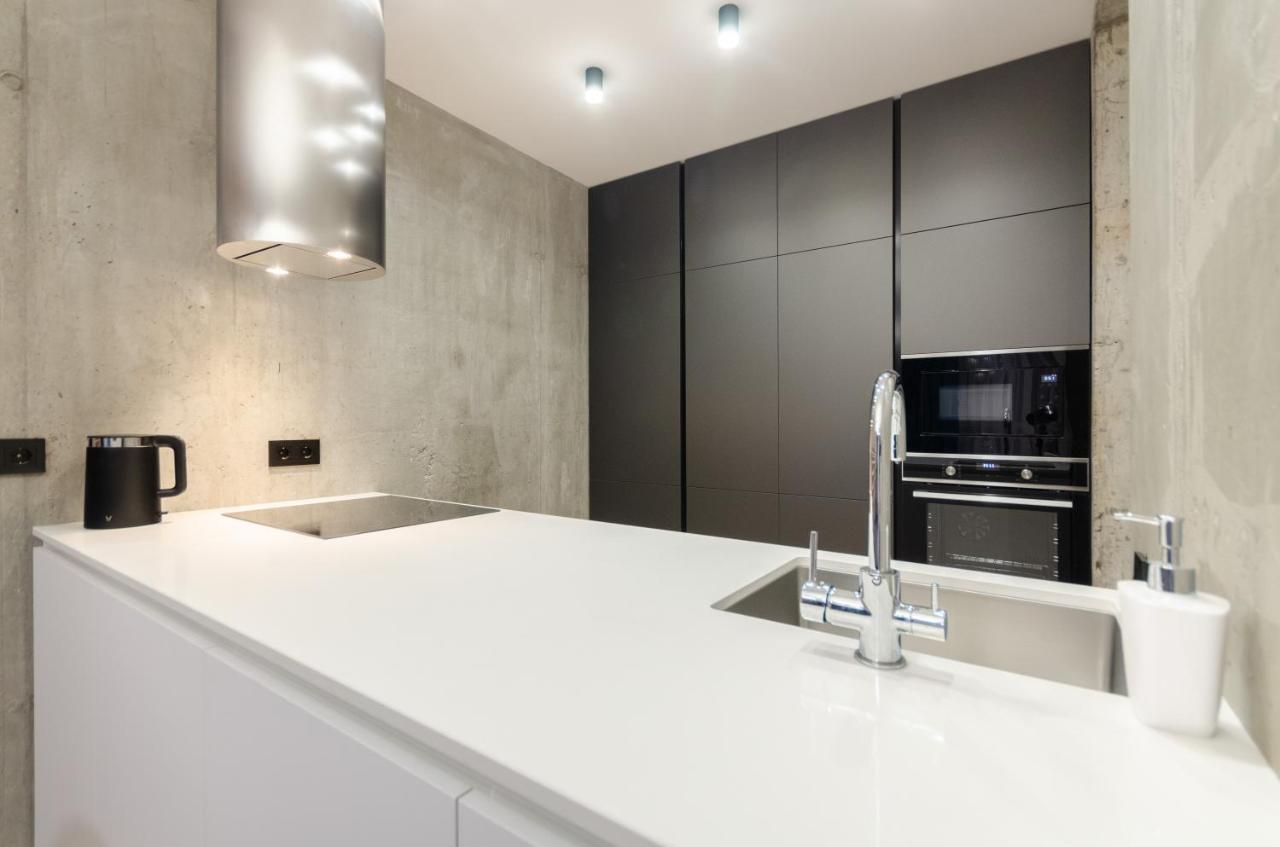 Petrovdom 12-95 Loft Apartments At Rc Kvartet, 16Г Vasyl Lypkivskyi Street Kiev Luaran gambar