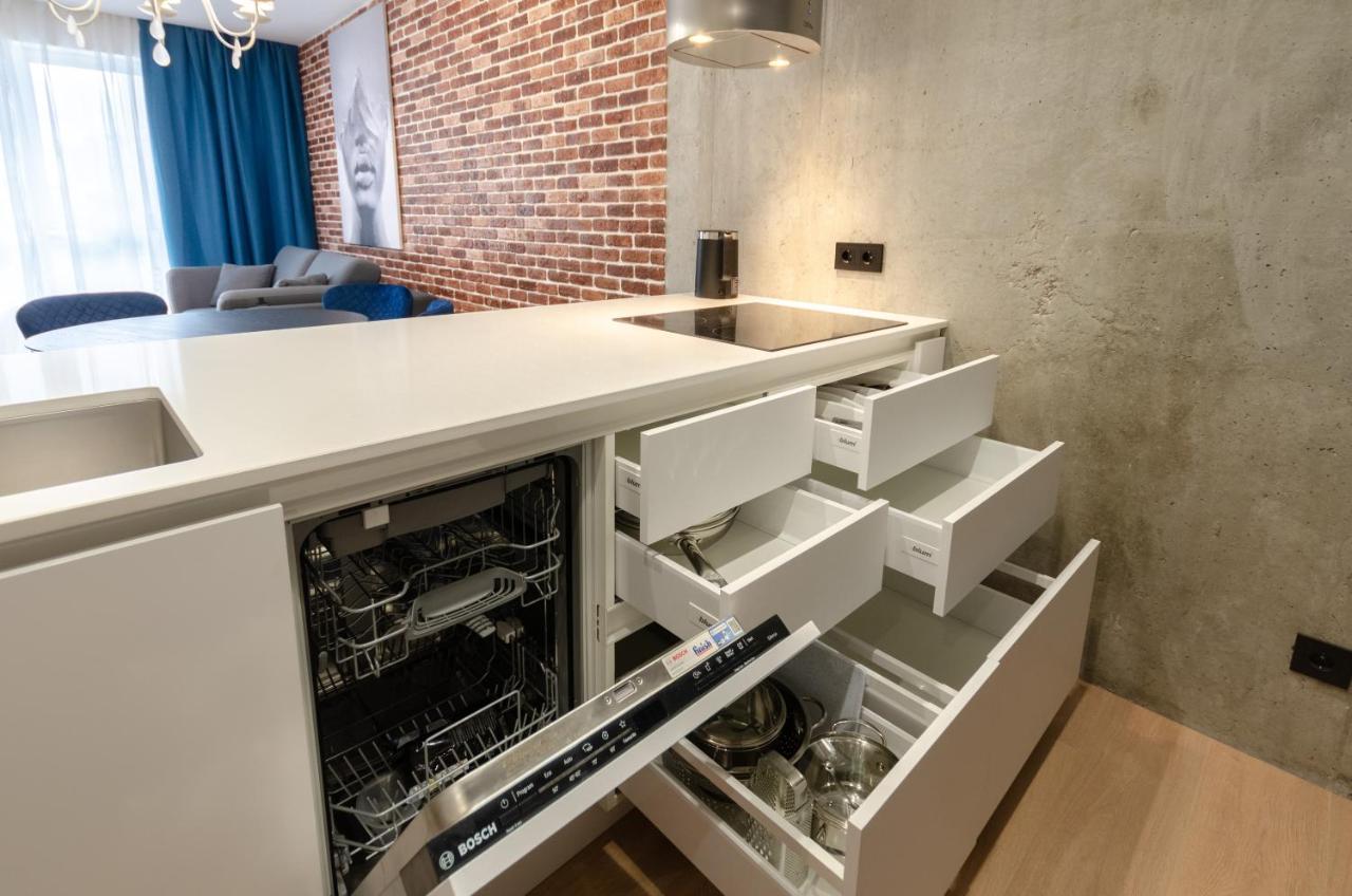 Petrovdom 12-95 Loft Apartments At Rc Kvartet, 16Г Vasyl Lypkivskyi Street Kiev Luaran gambar