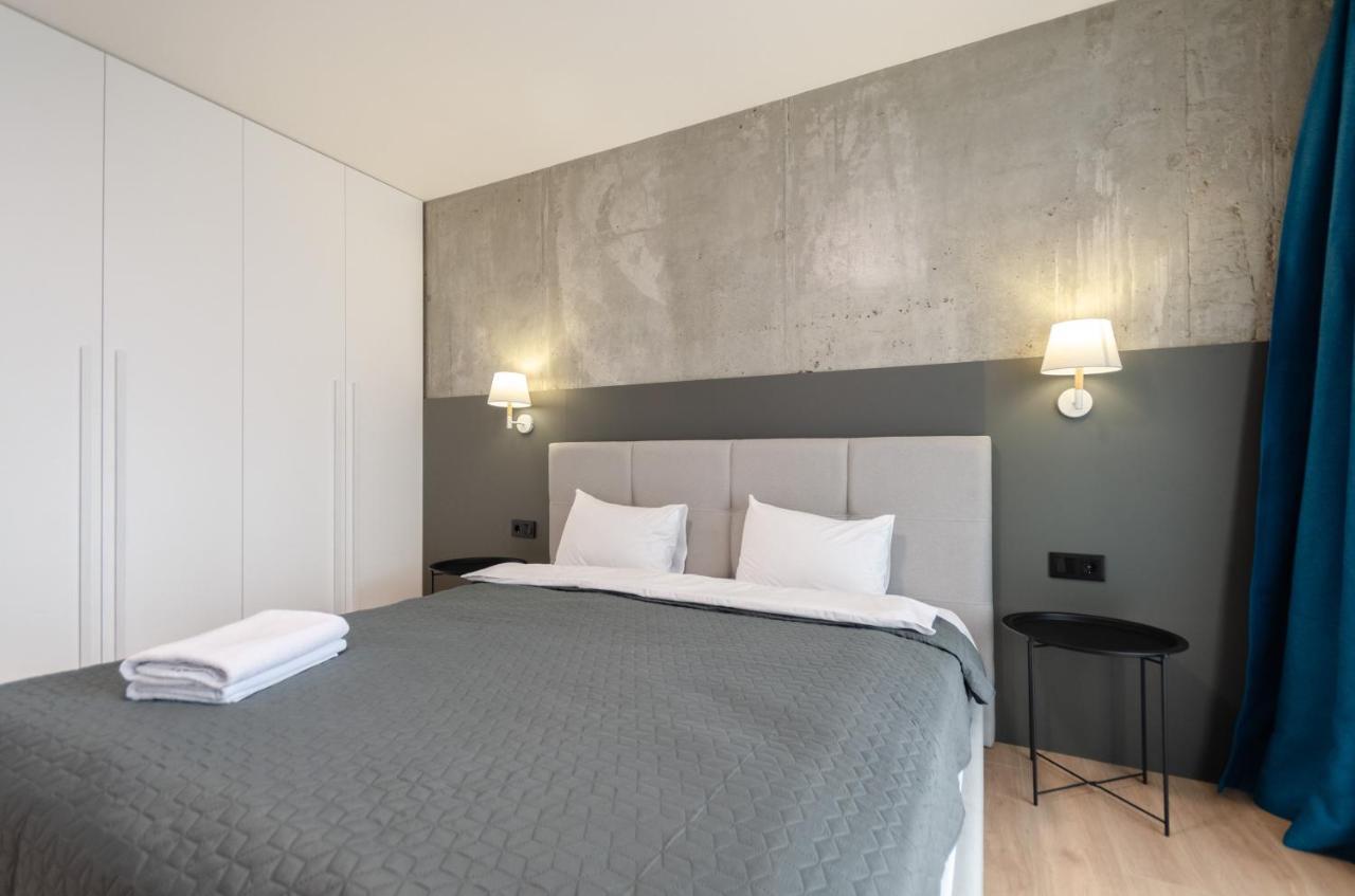 Petrovdom 12-95 Loft Apartments At Rc Kvartet, 16Г Vasyl Lypkivskyi Street Kiev Luaran gambar