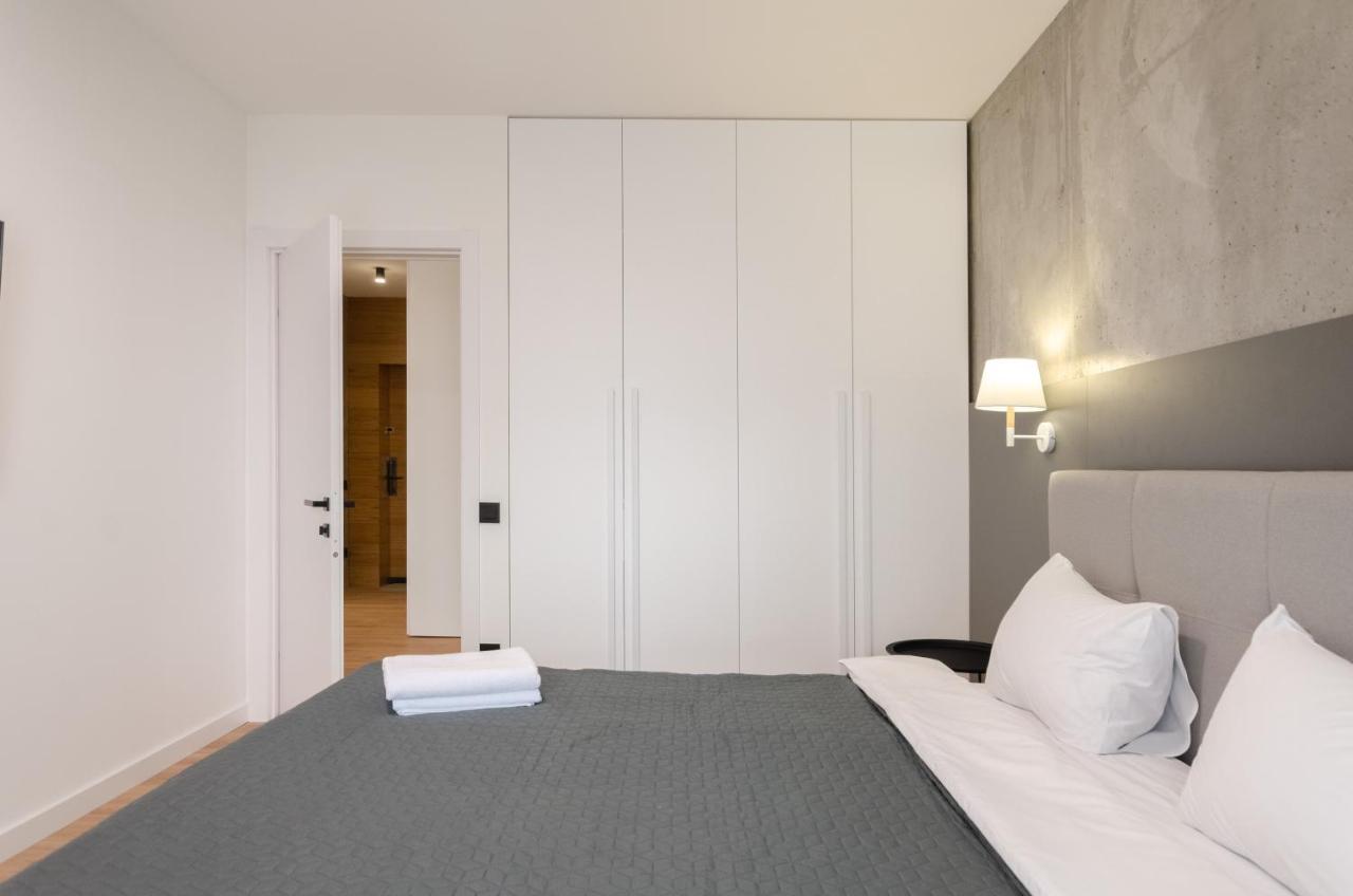 Petrovdom 12-95 Loft Apartments At Rc Kvartet, 16Г Vasyl Lypkivskyi Street Kiev Luaran gambar