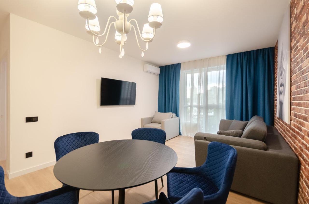 Petrovdom 12-95 Loft Apartments At Rc Kvartet, 16Г Vasyl Lypkivskyi Street Kiev Luaran gambar
